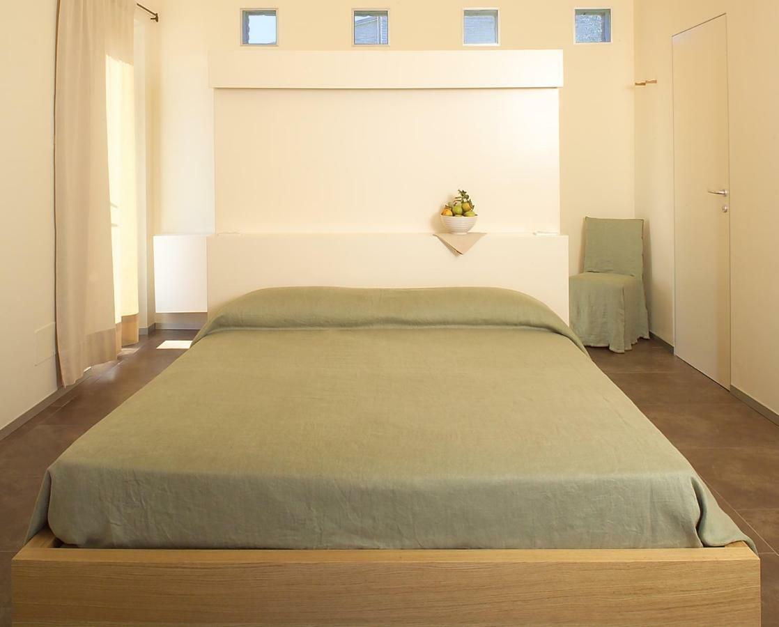 Solea Relais Di Charme- Adults Only Guest House Trecastelli ภายนอก รูปภาพ